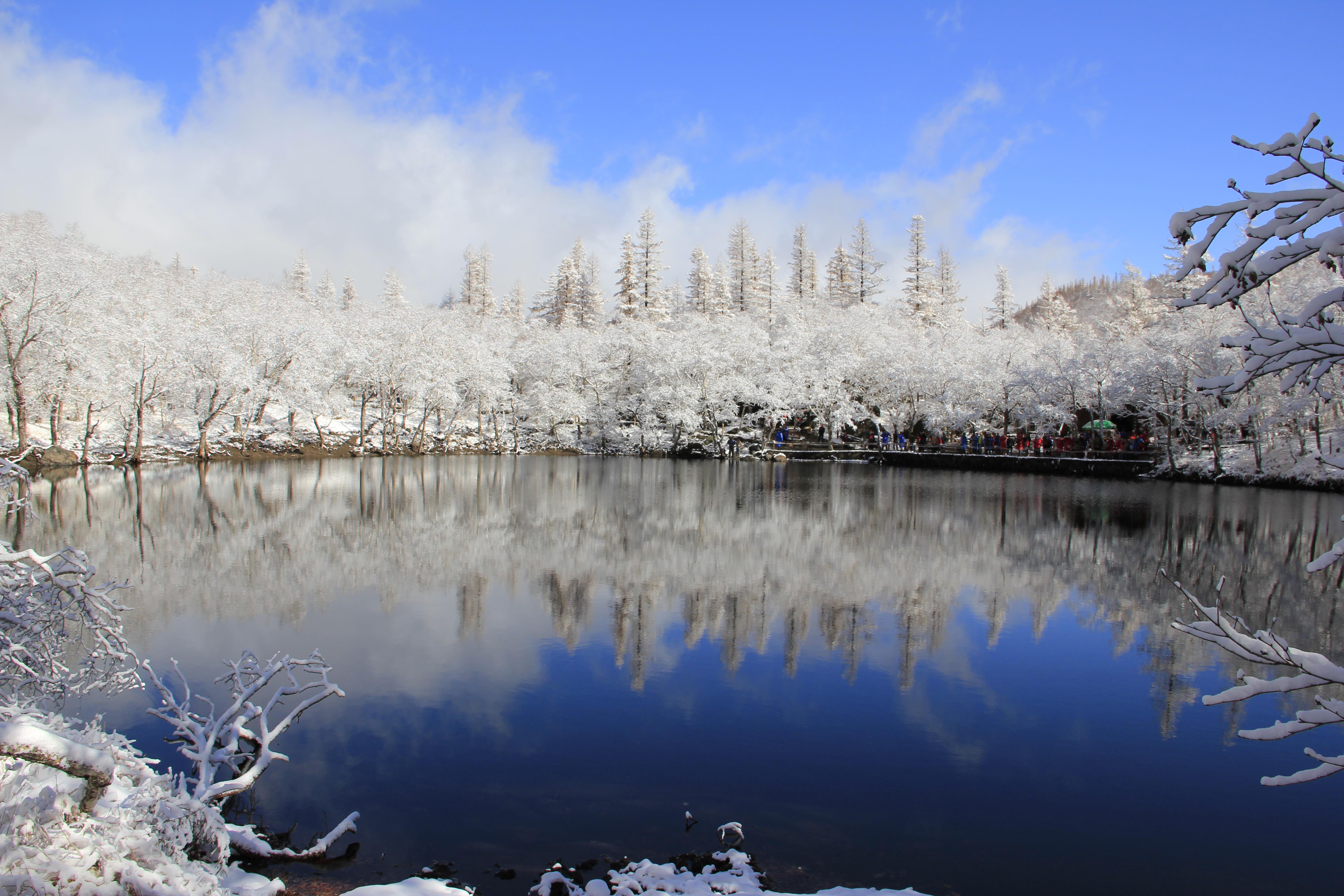 【冰雪奇遇记】哈尔滨+亚布力+雪乡+长白山6日环线高端游