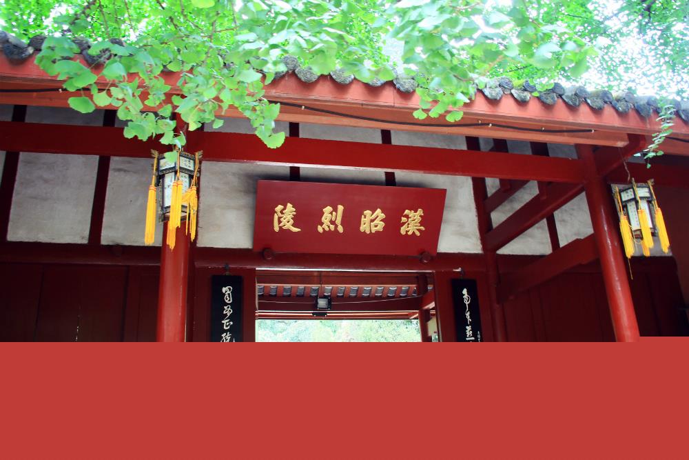 成都+九寨+黄龙+熊猫乐园+都江堰双飞6日跟团游  纯臻九寨 T四川