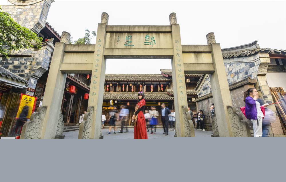 峨眉金顶+象城+船游乐山+熊猫乐园+都江堰双飞6日跟团游 S四川