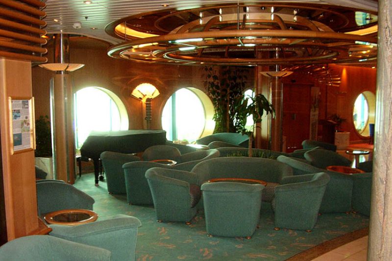 Aquarium Bar