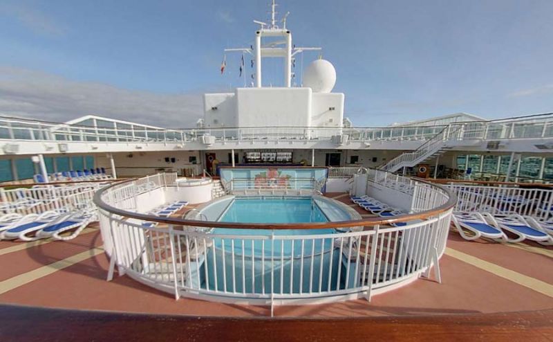 Riviera Pool