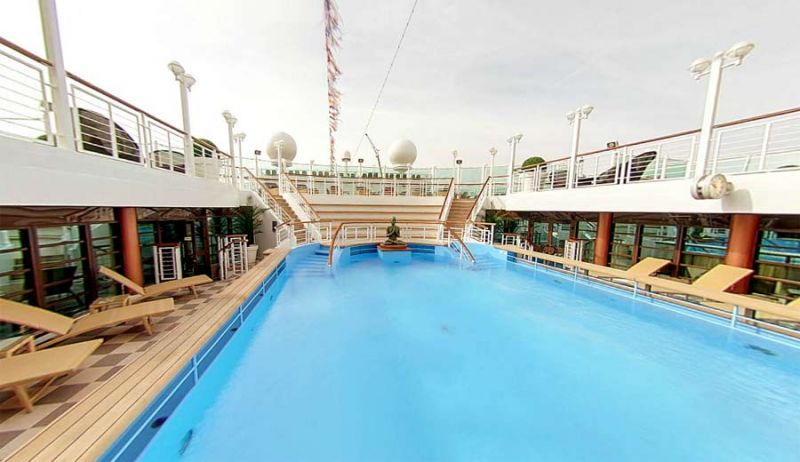 Oasis Pool