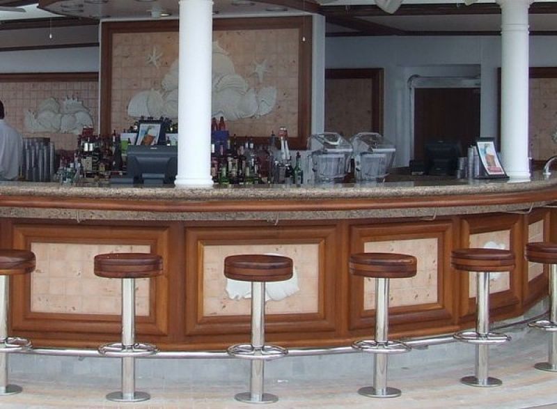 Tradewinds Bar