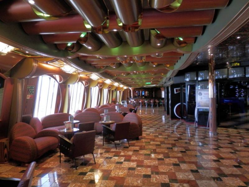 The Centuries Promenade Bar