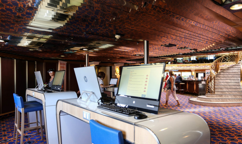 Internet Cafe