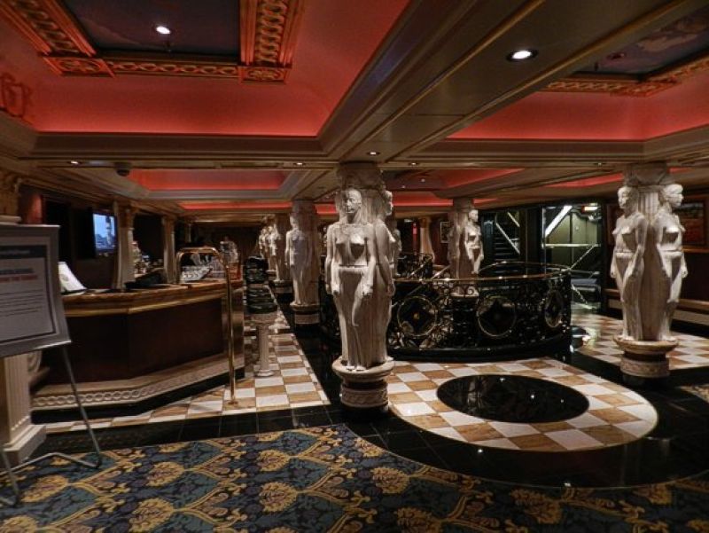 Chopin Cigar Lounge