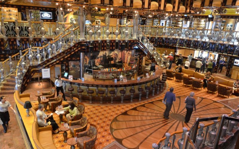 Legend Lobby Bar