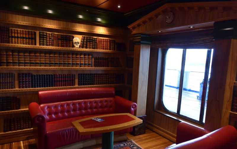 The Holmes Library and Internet Cafe