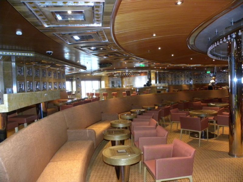 Spotlight Lounge