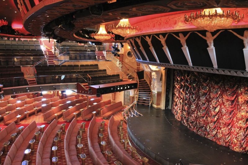 Phantom Main Show Lounge