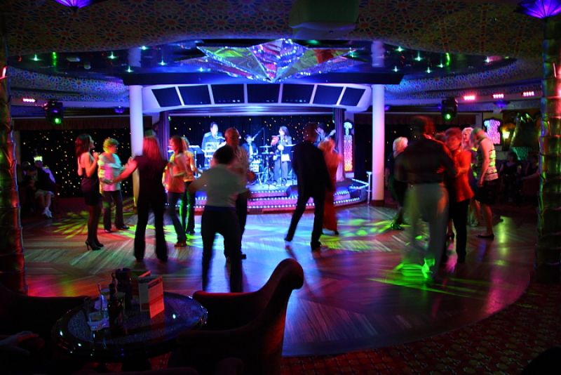 Red Carpet Dance Club