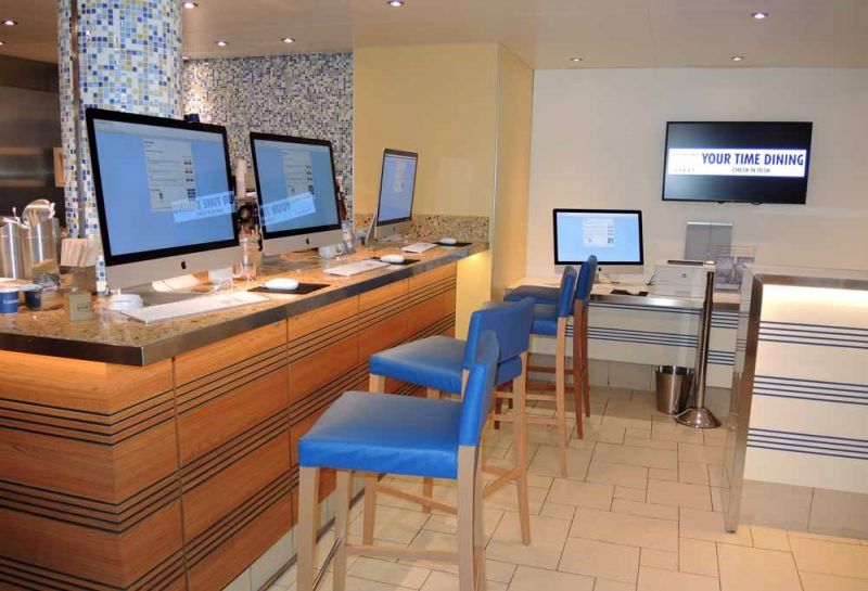 internet cafe