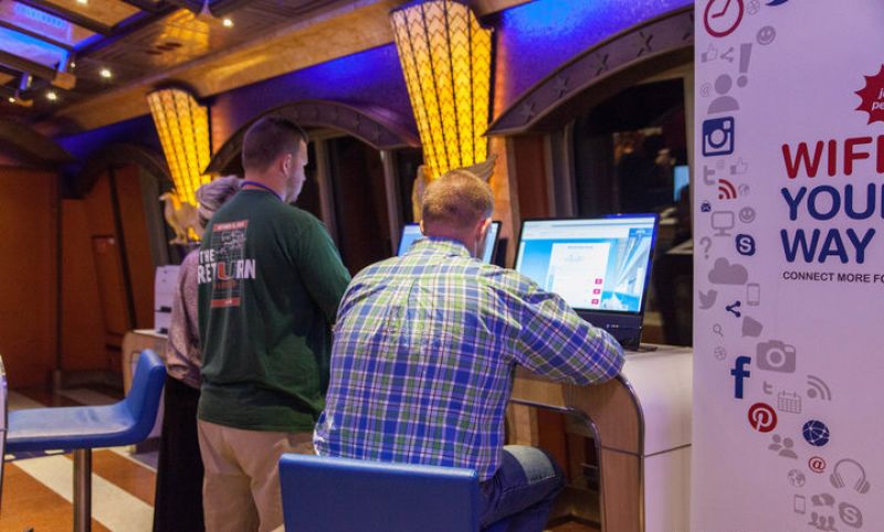 The Web Internet Cafe