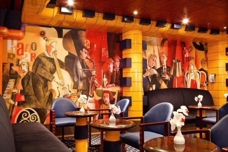 钢琴酒吧