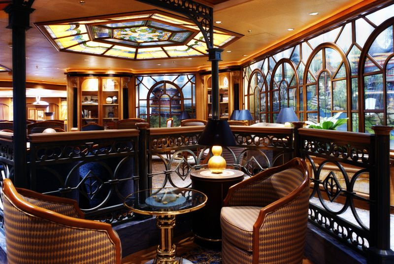 Explorers Lounge