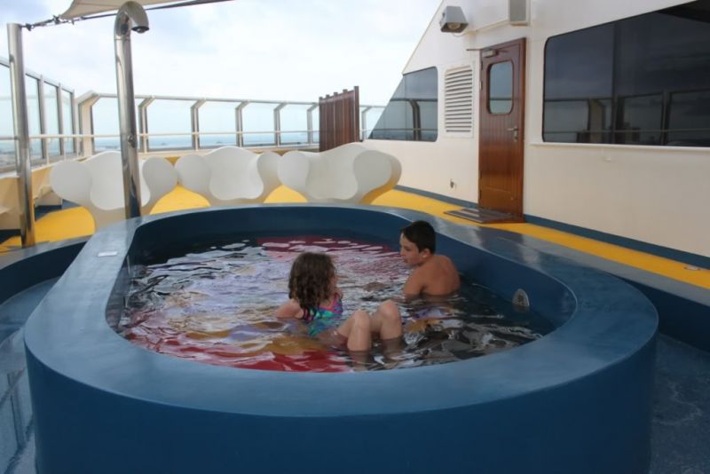 Splash Pool