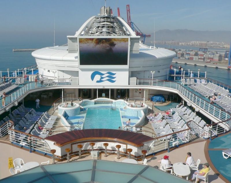 Neptunes Reef and Pool