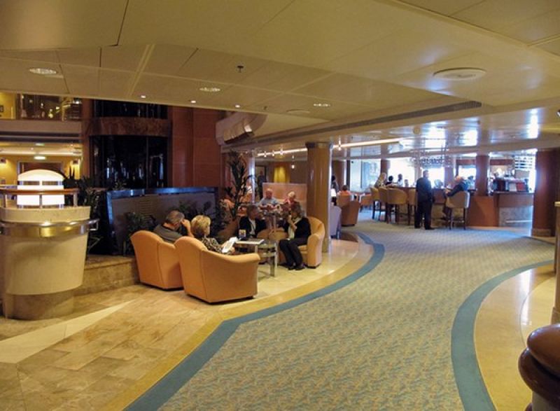 Lobby Bar