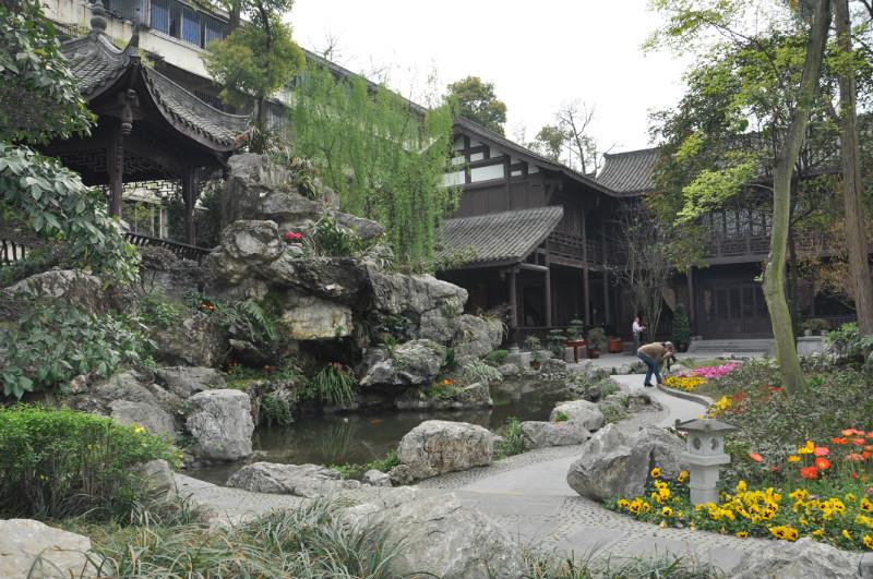 都江堰+叠溪海子+九寨沟+黄龙+宽窄巷子双动6日 M四川