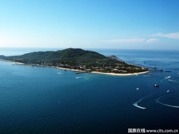 海南三亚一地双飞5日跟团游 海岛假日 P海南