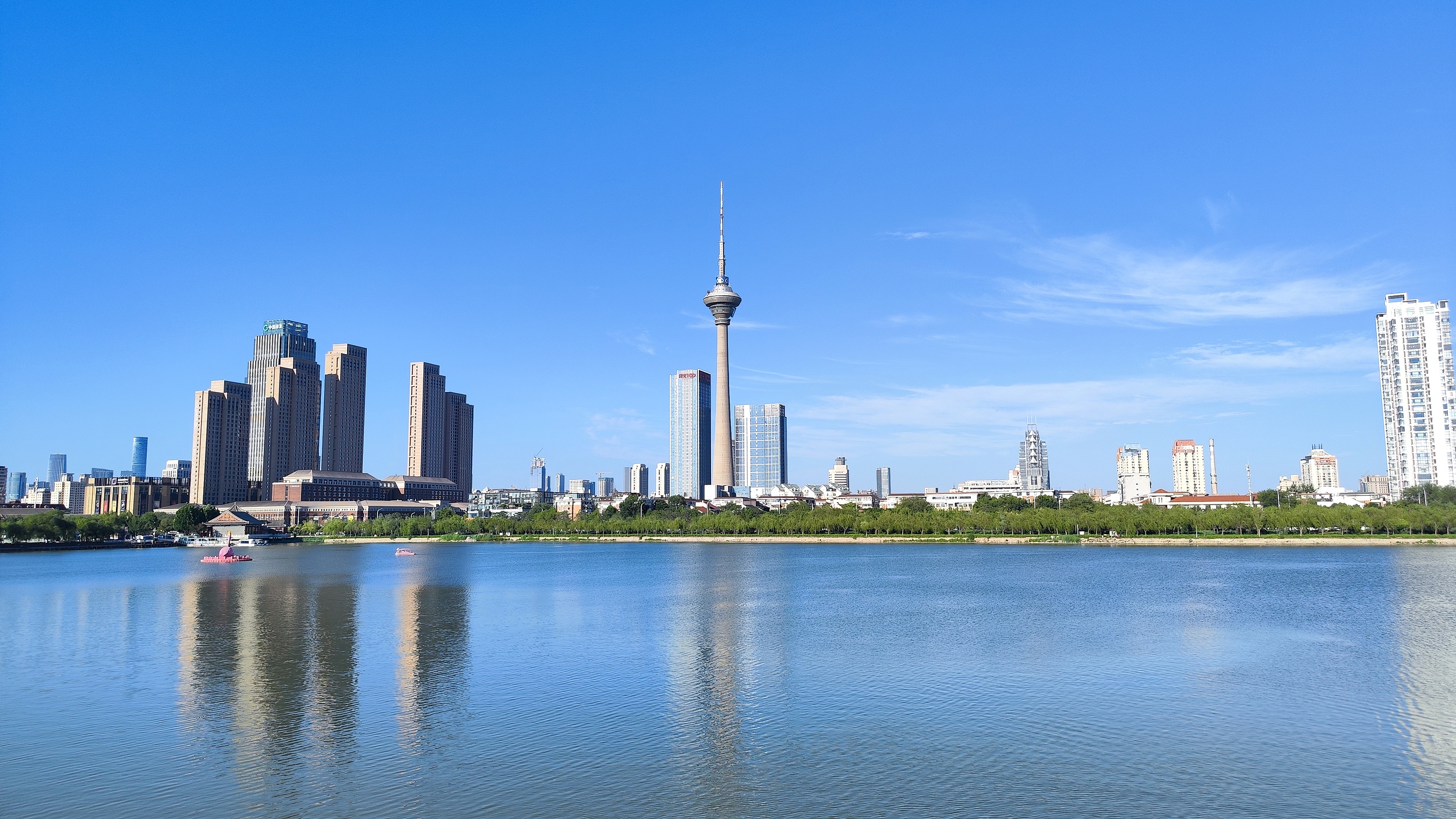 天塔湖风景区