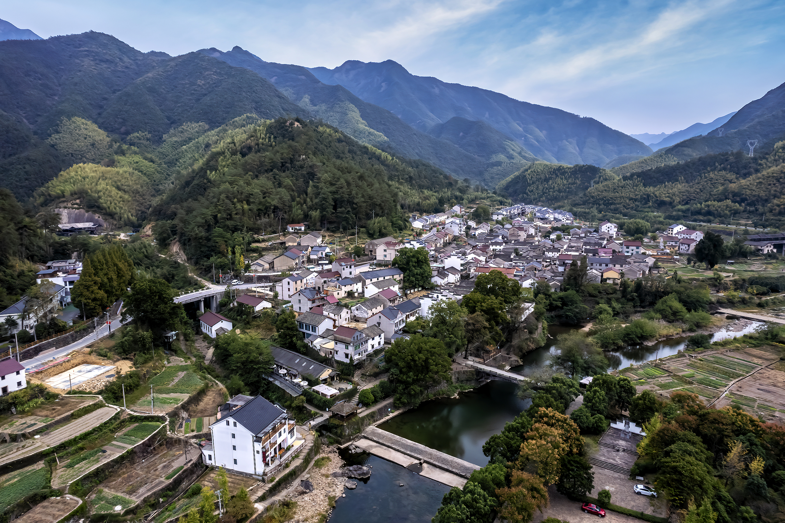 芹川村
