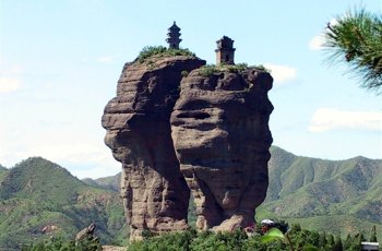 双塔山