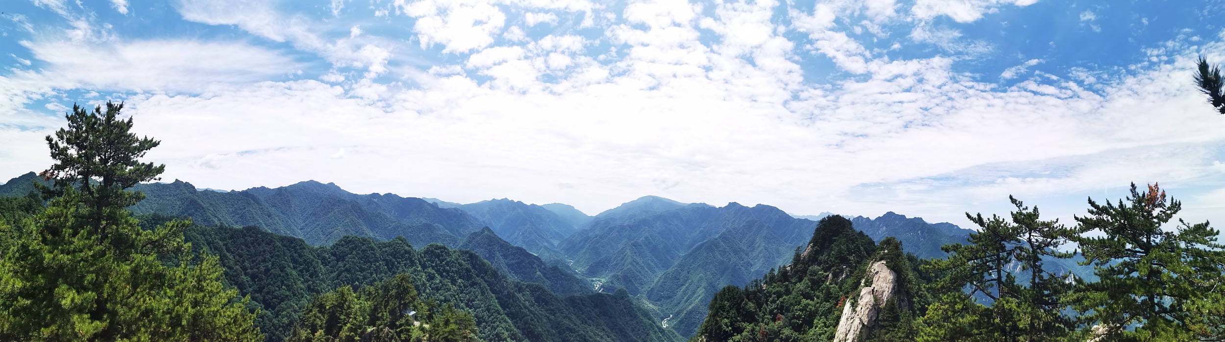 万华山