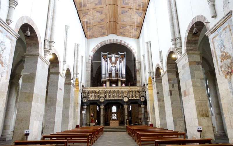 St Maria im Kapitol教堂