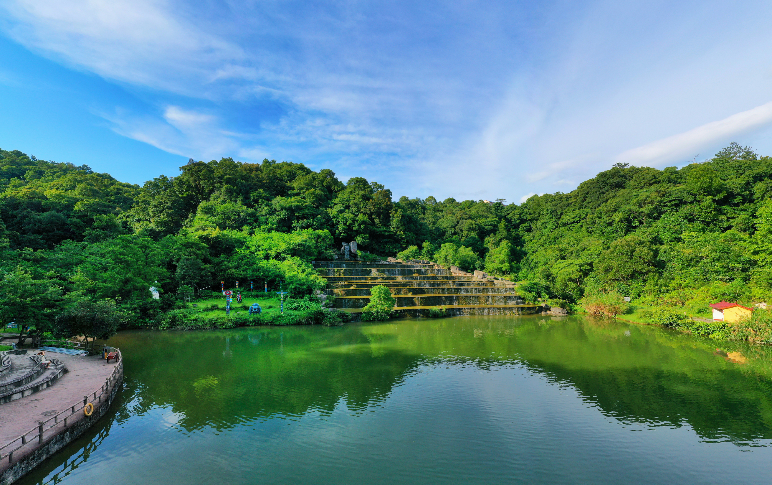金光湖
