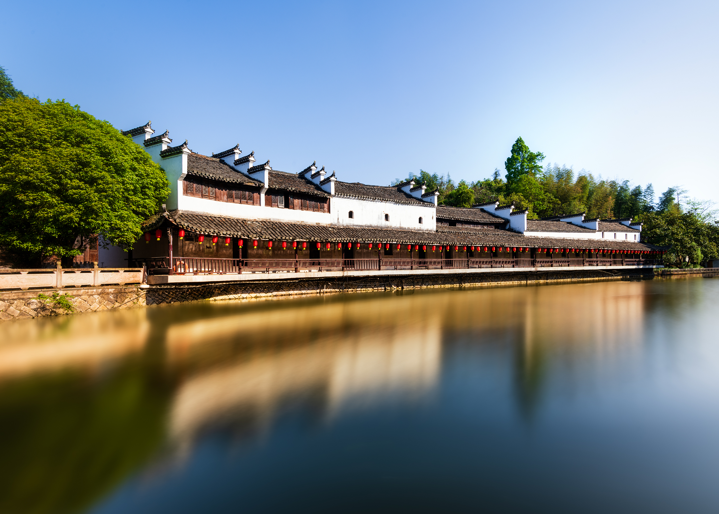 八百里风情岛