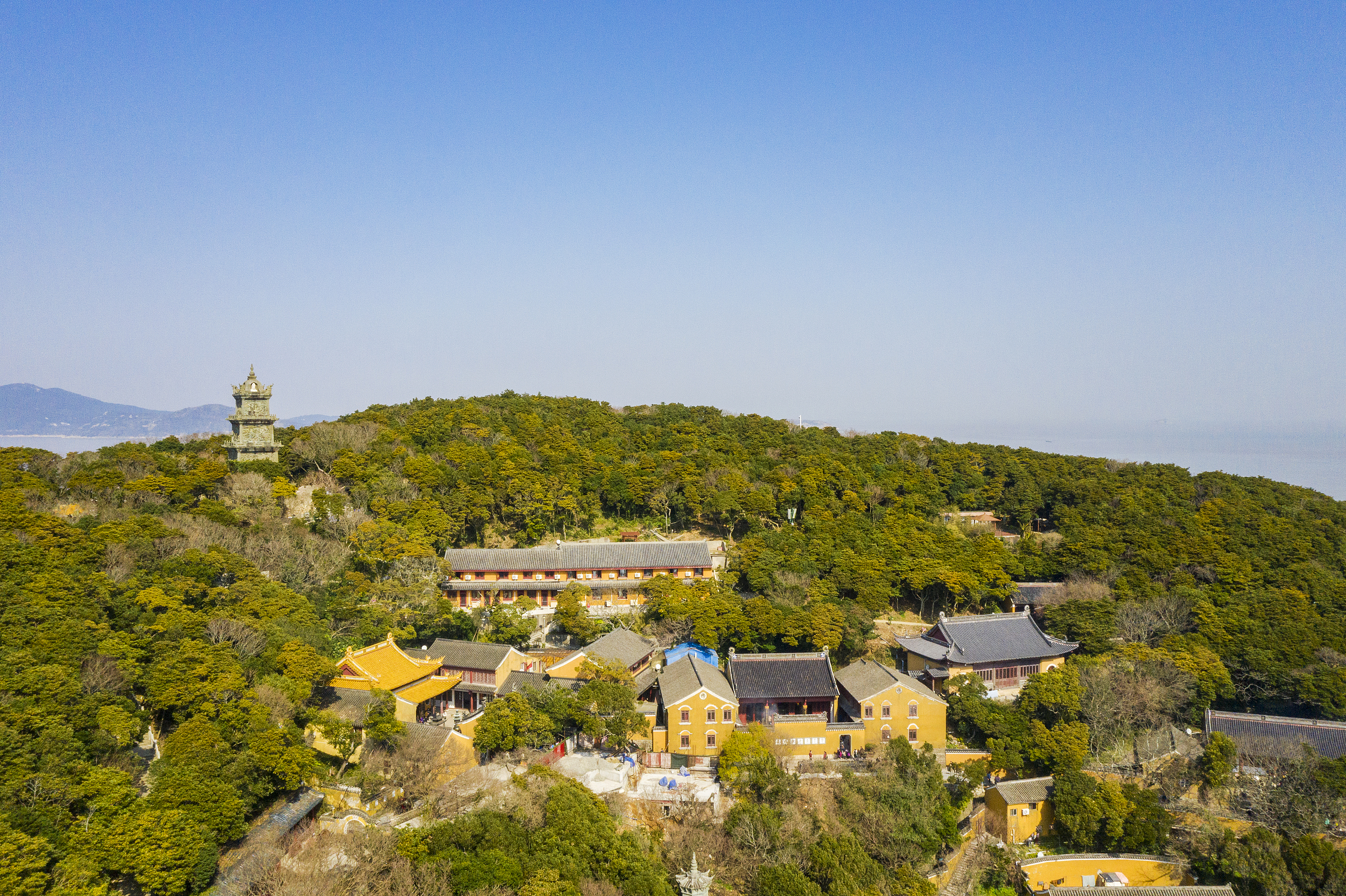 洛迦山