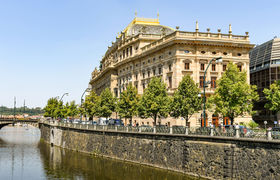 国家歌剧院