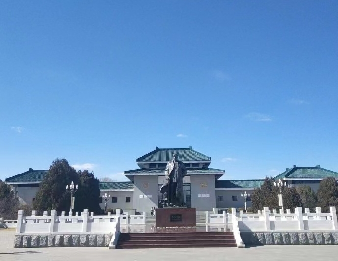 乌兰夫纪念馆