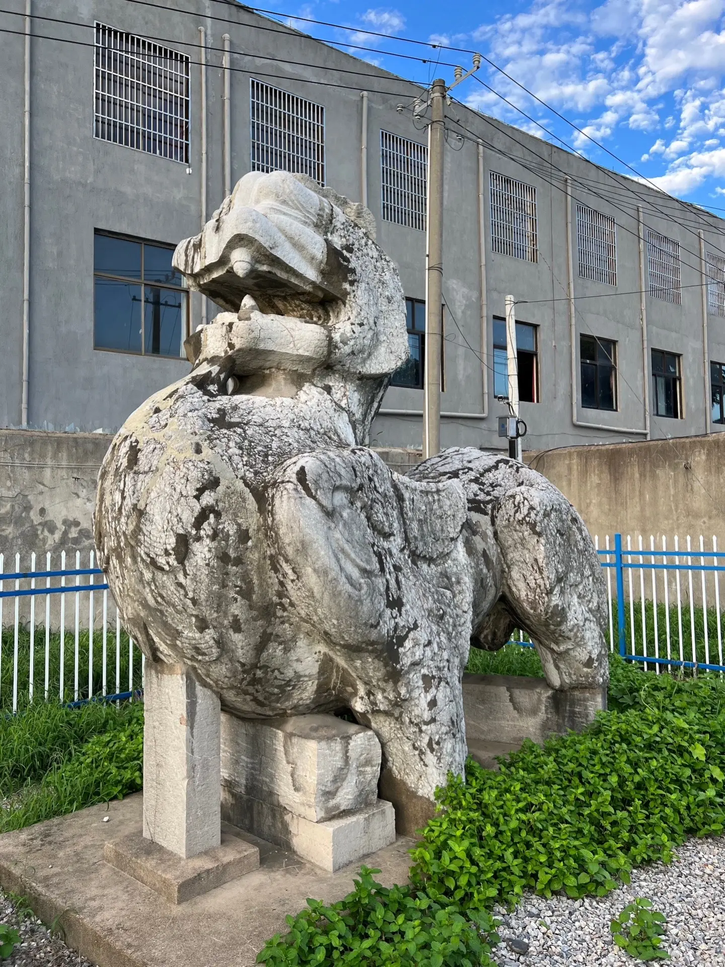 南朝陵墓石刻