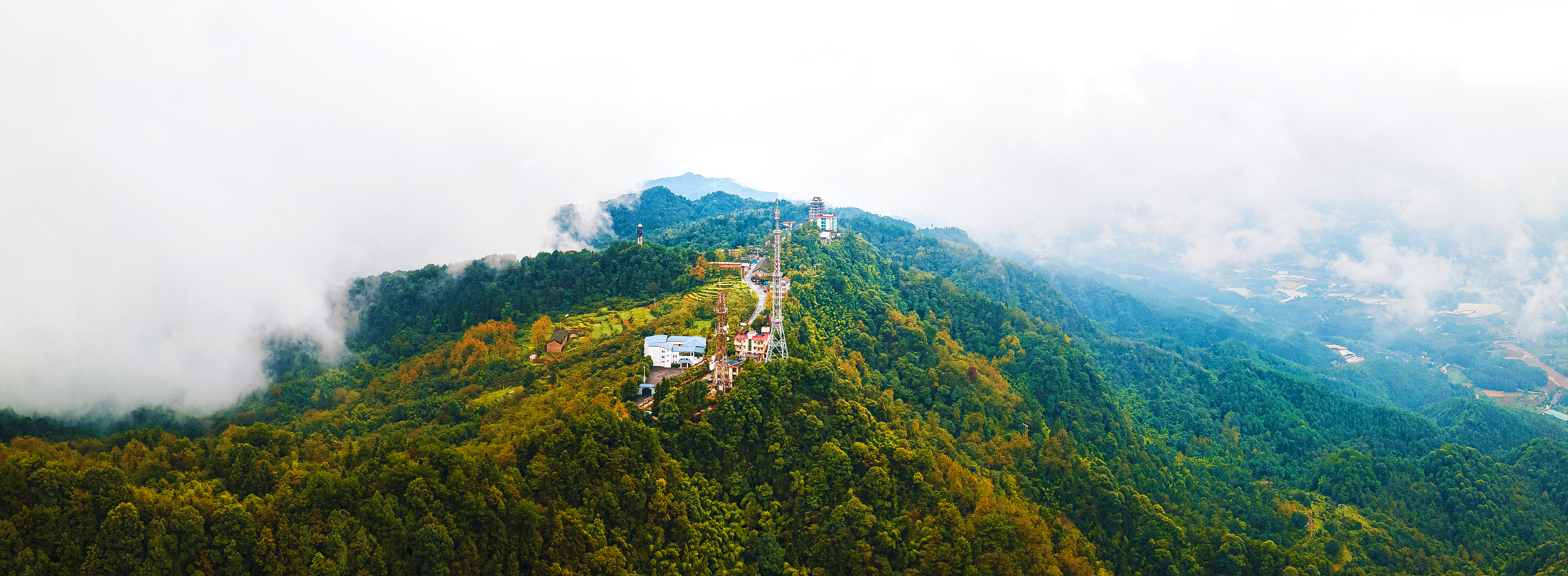 巴岳山