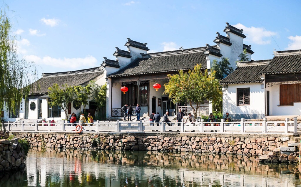 陆巷古村