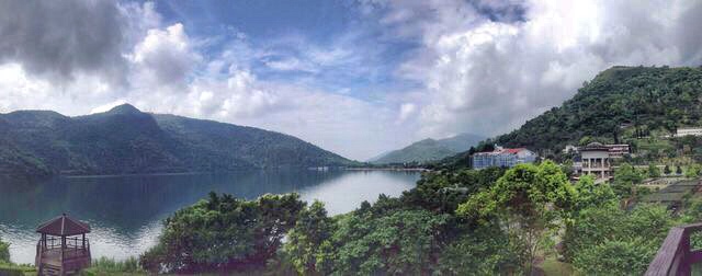 鲤鱼潭风景区