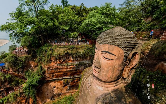 【灵动峨眉】双飞/双动6日·双卧8日，峨眉山丨乐山大佛丨都江堰  青城山丨成都1日自由行