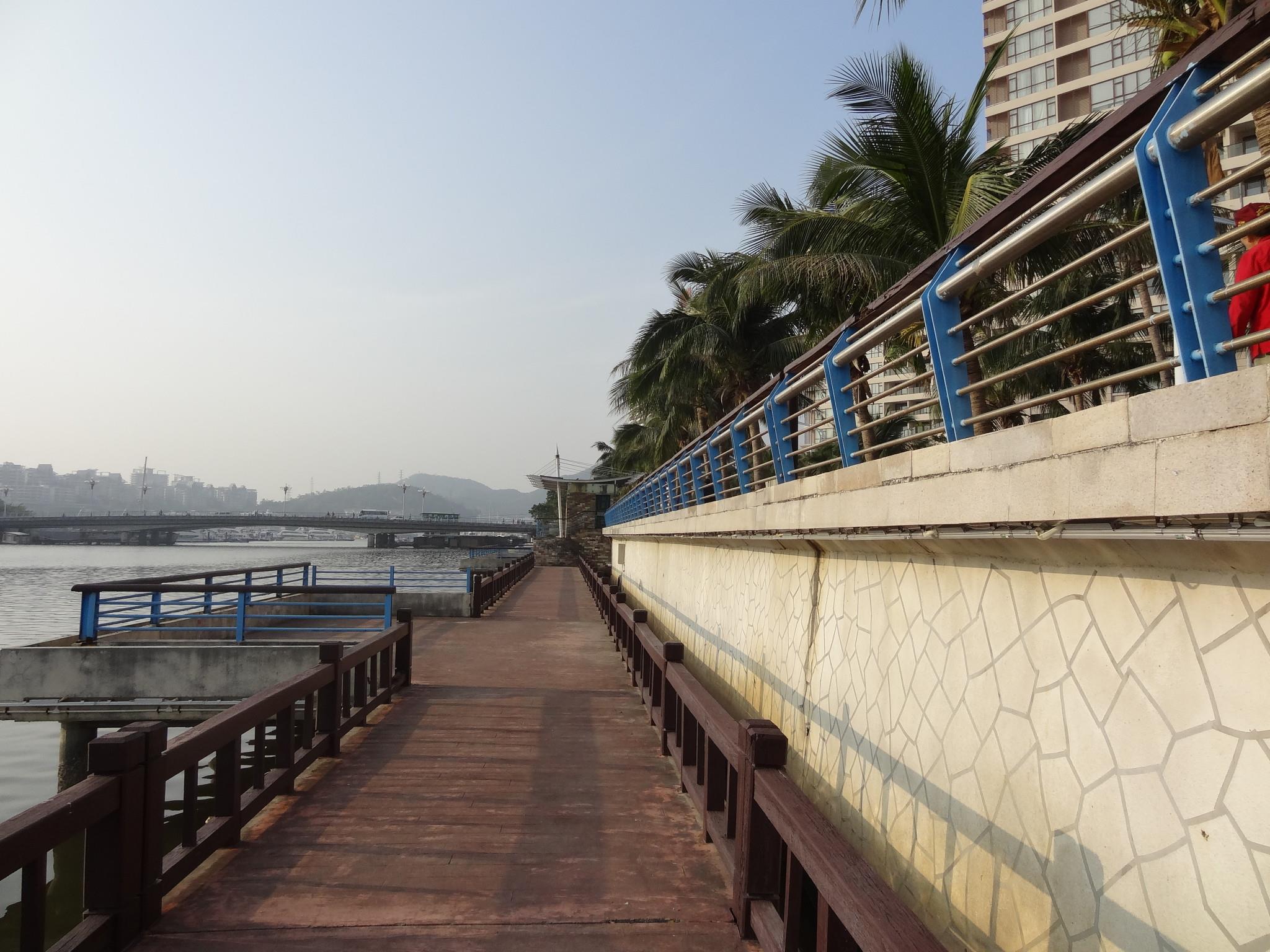 海南三亚双飞5日跟团游 海洋精灵 H海南