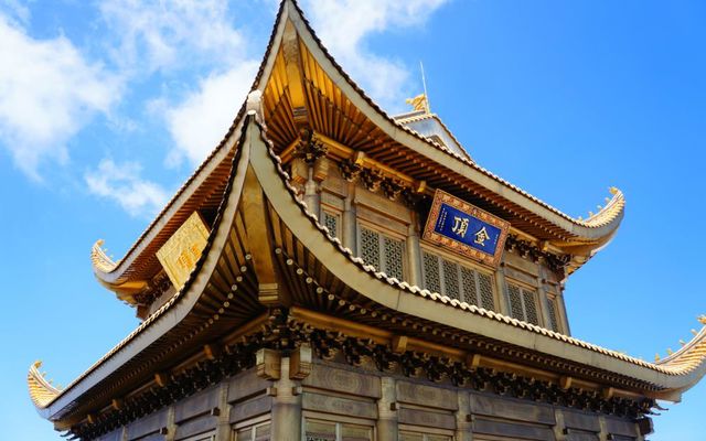 【灵动峨眉】双飞/双动6日·双卧8日，峨眉山丨乐山大佛丨都江堰  青城山丨成都1日自由行