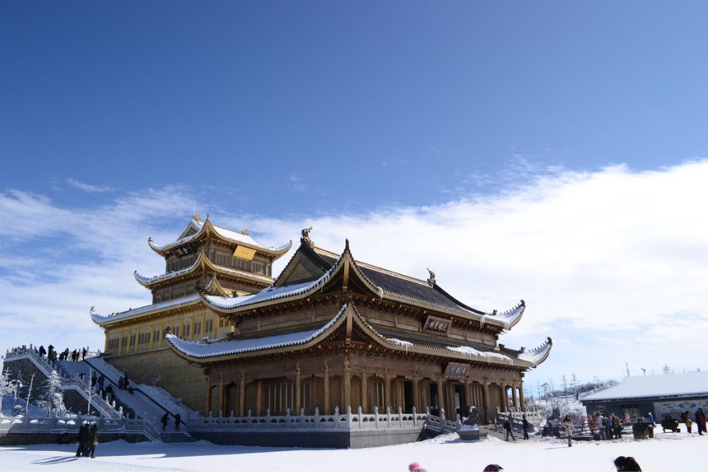 【经典四川】成都+乐山大佛+峨眉山+青城山+都江堰双飞6日游