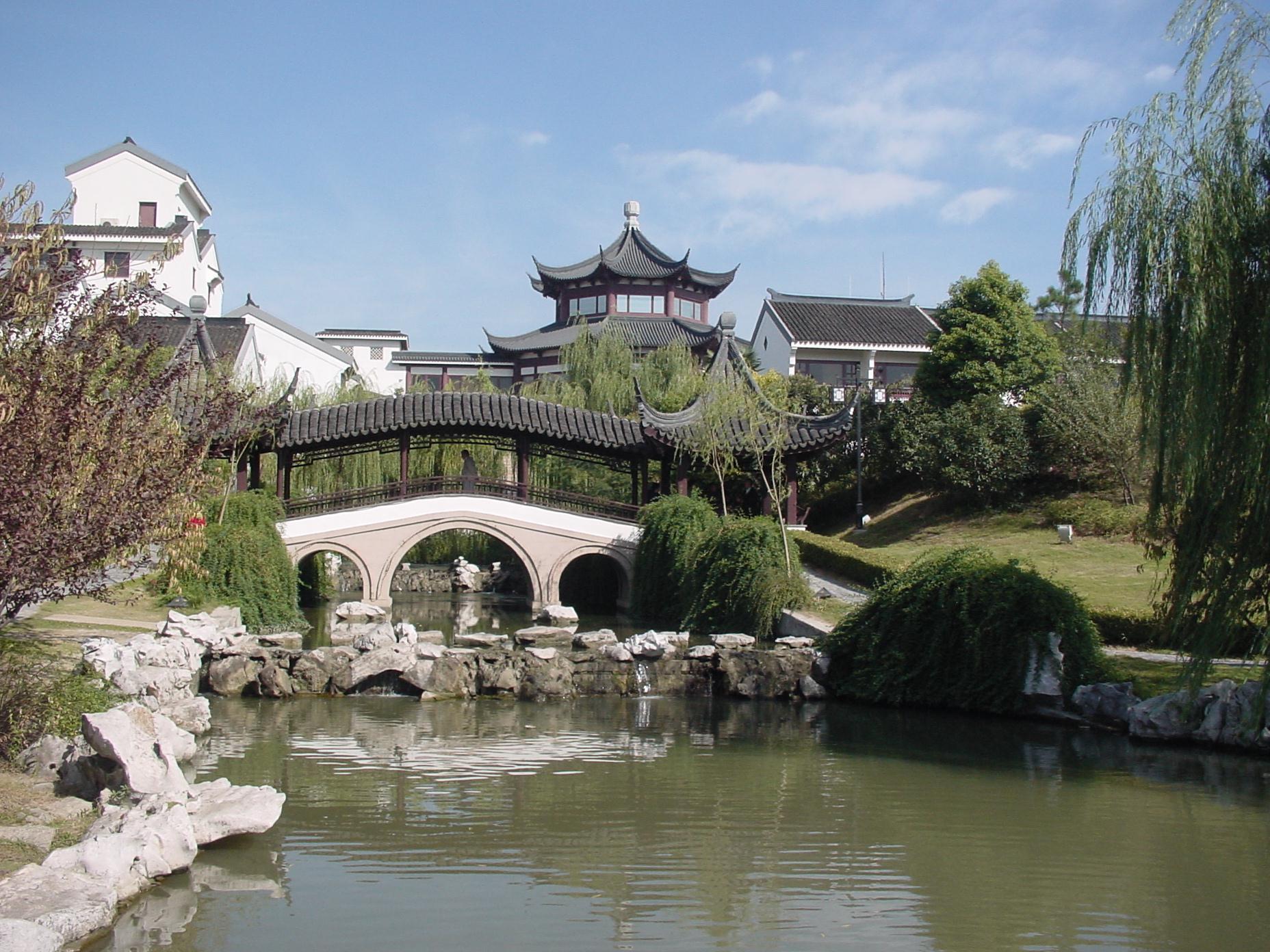 苏州狮子林+寒山寺+南京中山陵汽车2日跟团游 LN苏州