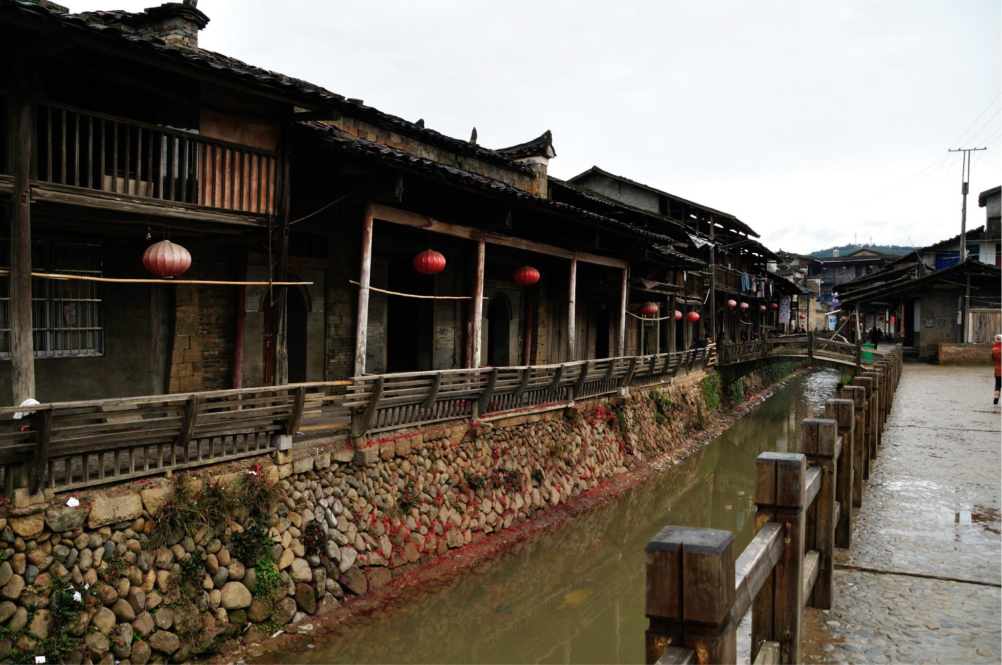 武夷山-天游峰-虎啸岩单高单卧五日跟团游 AL福建