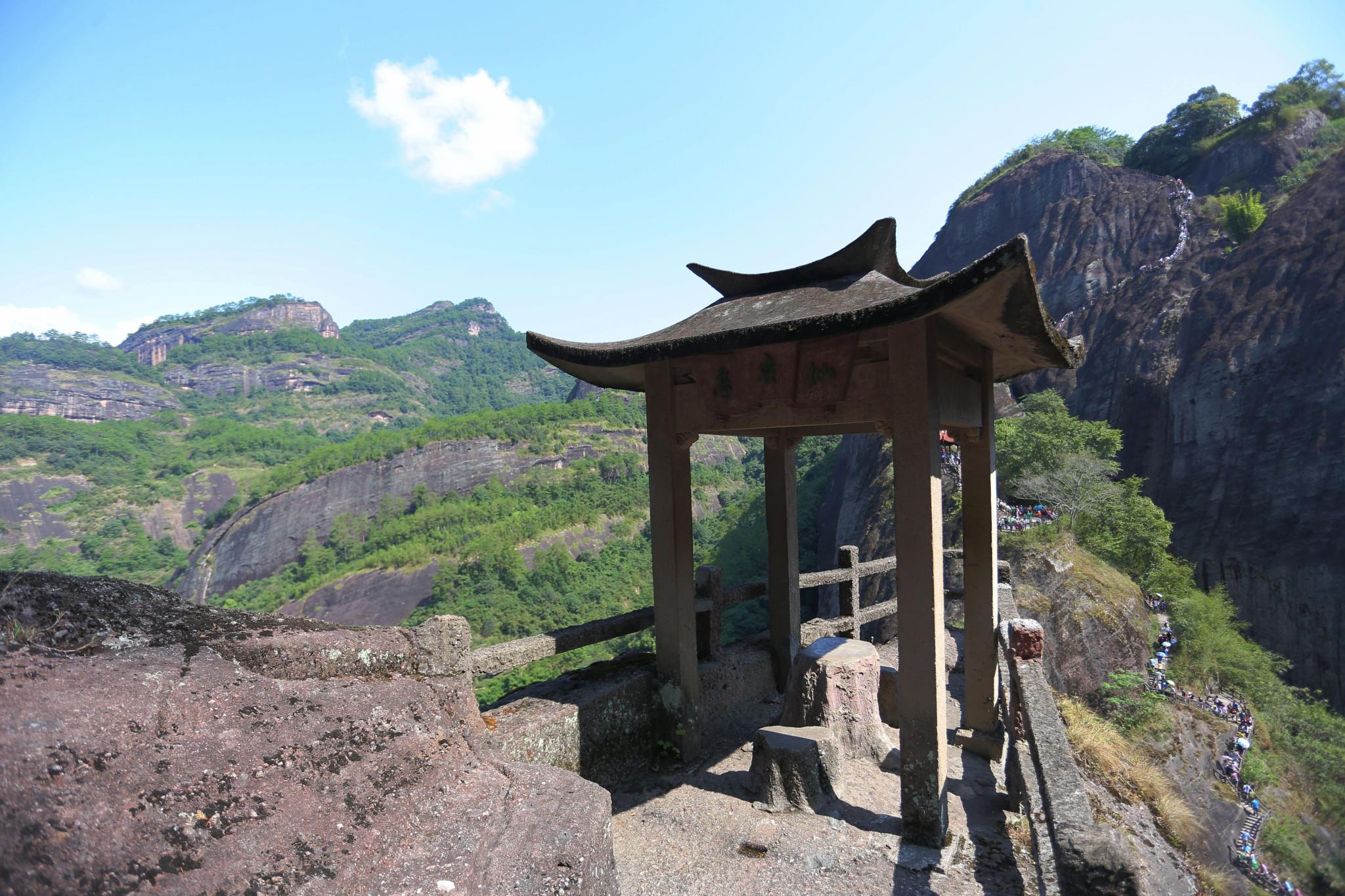 【爸妈放心游—世界遗产之旅】武夷山+鼓浪屿+土楼+厦门6日游
