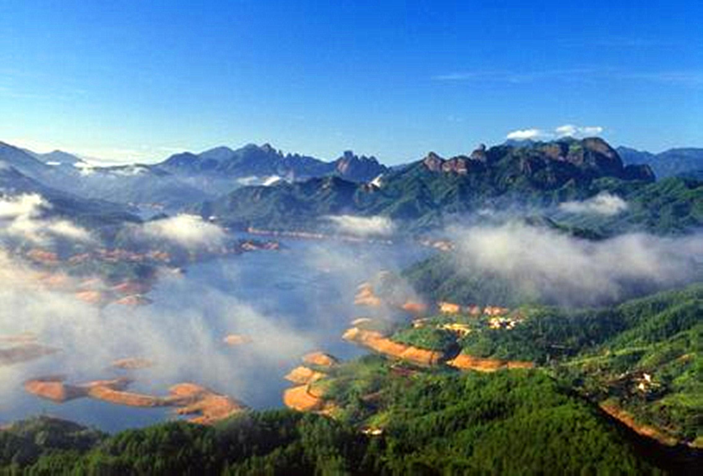 厦门+鼓浪屿+环岛路+曾厝垵+园林植物园双飞4日游 XG厦门