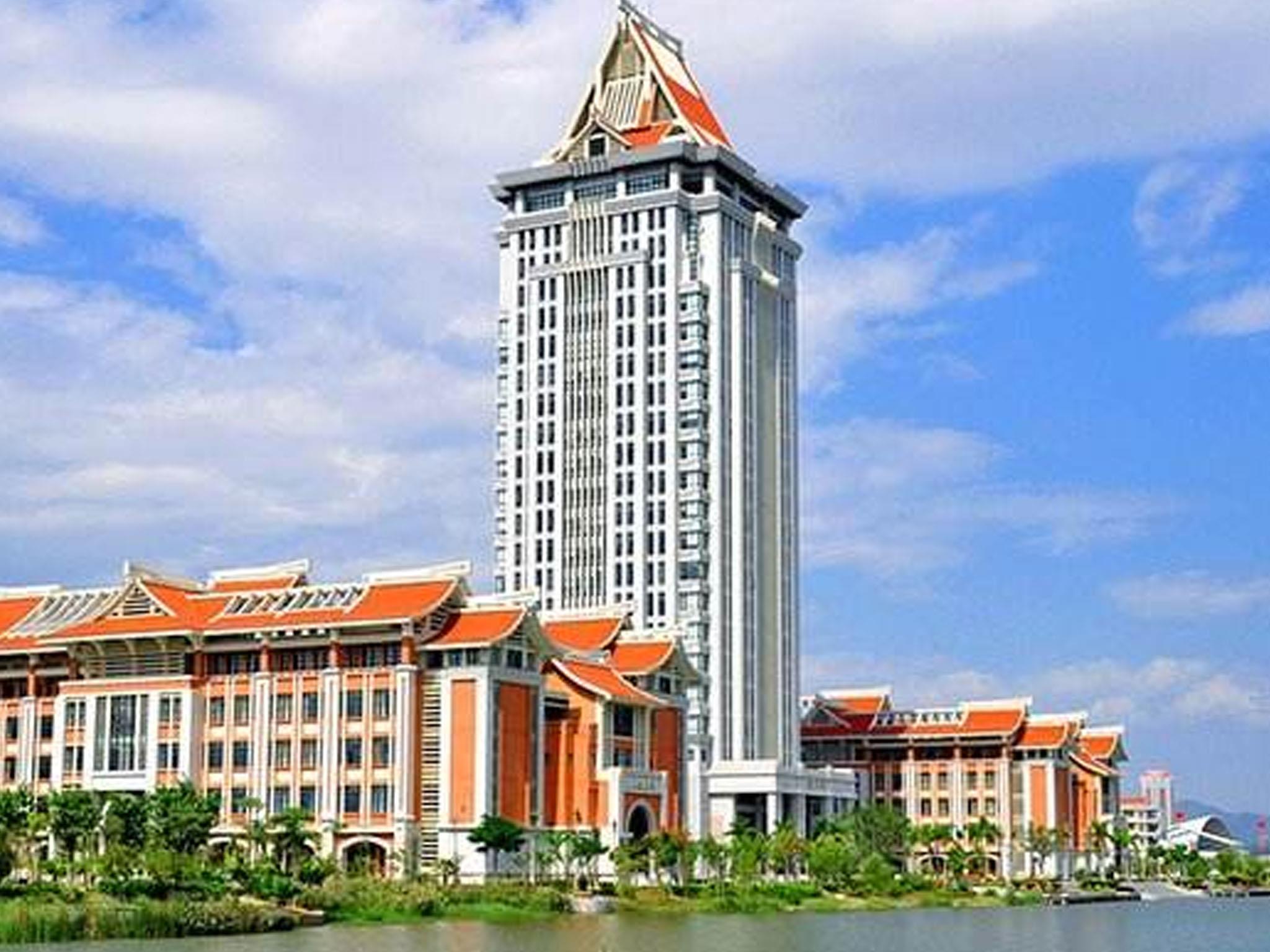 厦门鼓浪屿+帆船出海+行摄环岛路+闽南文艺风旅拍四日跟团游 AL福建